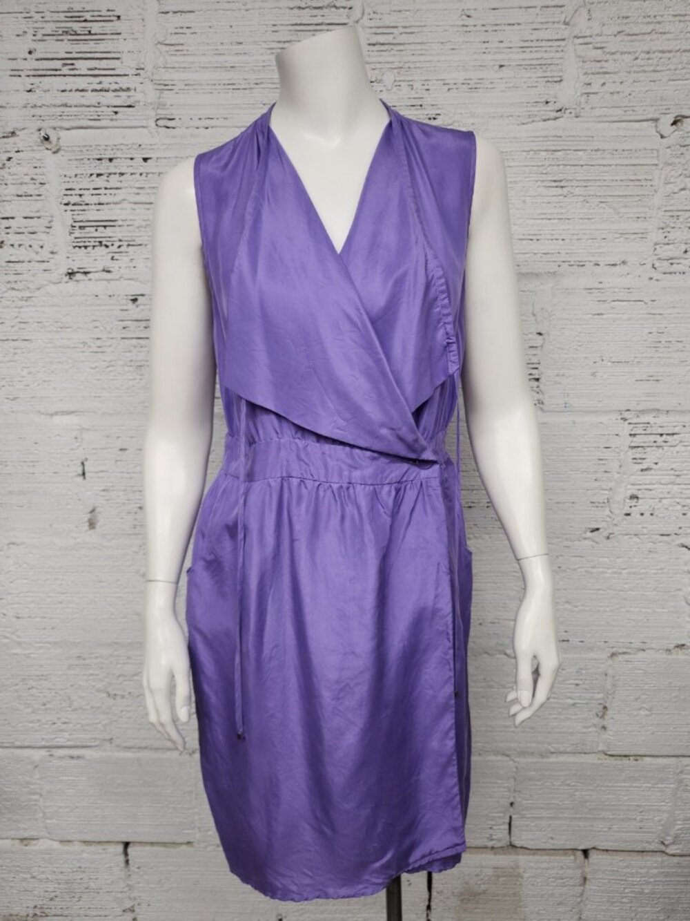 Doncaster Women's Size 6P Purple 100% Silk Sleeveless Crisscross Dress